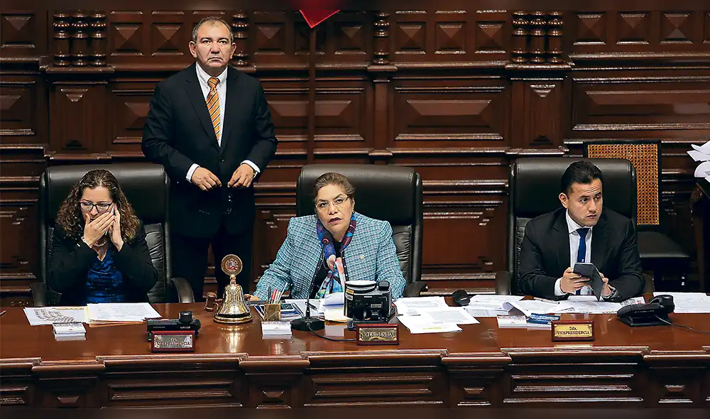 Mayoría de 120 cesados del Congreso son fujimoristas