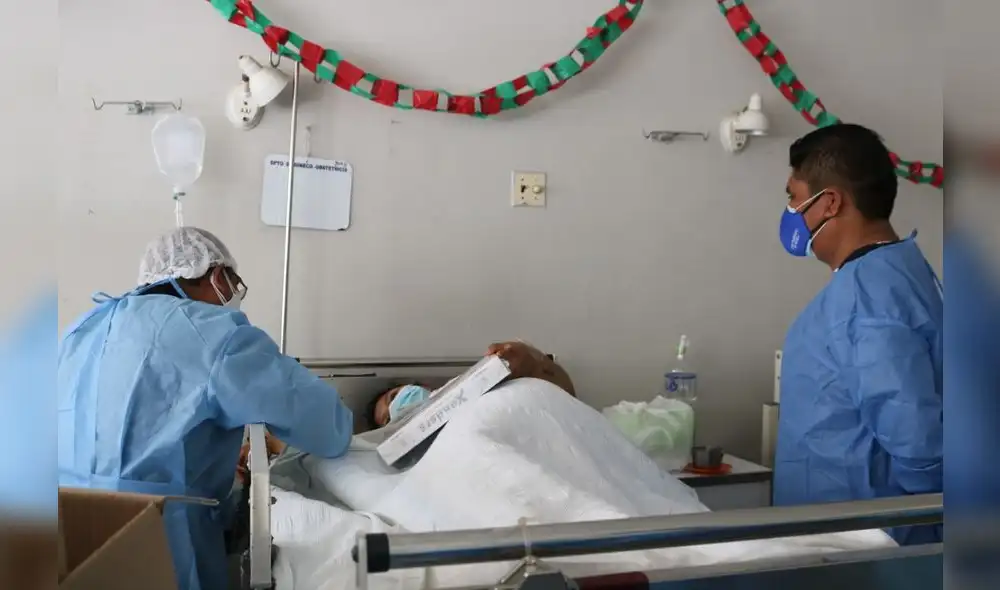 Madres y sus bebés se encuentran estables tras el parto. Foto: Hospital de Tacna. Madres y sus bebés se encuentran estables tras el parto. Foto: Hospital de Tacna.