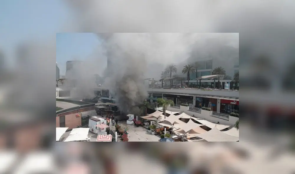 Larcomar: la vez que clausuraron el centro comercial por el incendio del cine UVK en el 2016 Larcomar: la vez que clausuraron el centro comercial por el incendio del cine UVK en el 2016