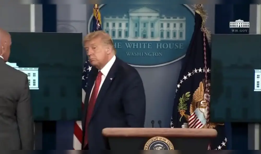 Un agente del Servicio Secreto sacó a Trump de la sala de prensa. Foto: captura Un agente del Servicio Secreto sacó a Trump de la sala de prensa. Foto: captura