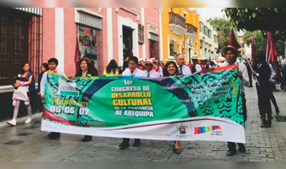 La Cultura bajo debate hasta el sábado en Arequipa. La Cultura bajo debate hasta el sábado en Arequipa.