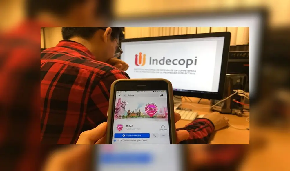 Jóvenes piden el reembolso de su dinero.