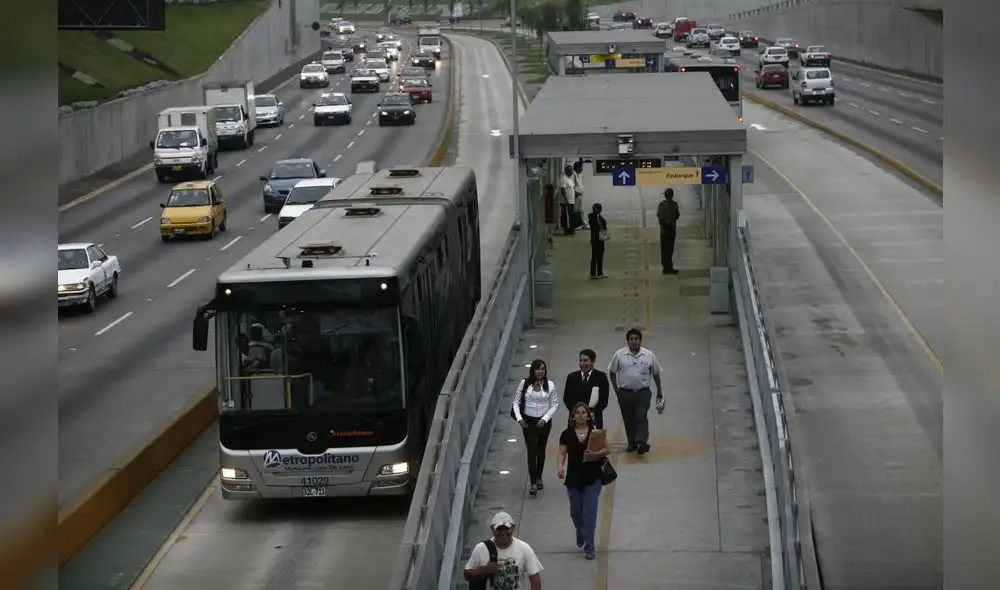 Defensoría rechaza alza de pasaje del Metropolitano
