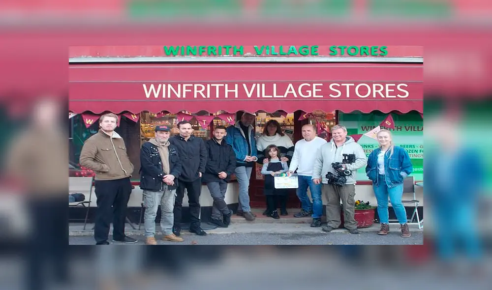 Desliza para ver más detalles de esta historia que se viralizó en YouTube y otras redes sociales. Foto: Captura.