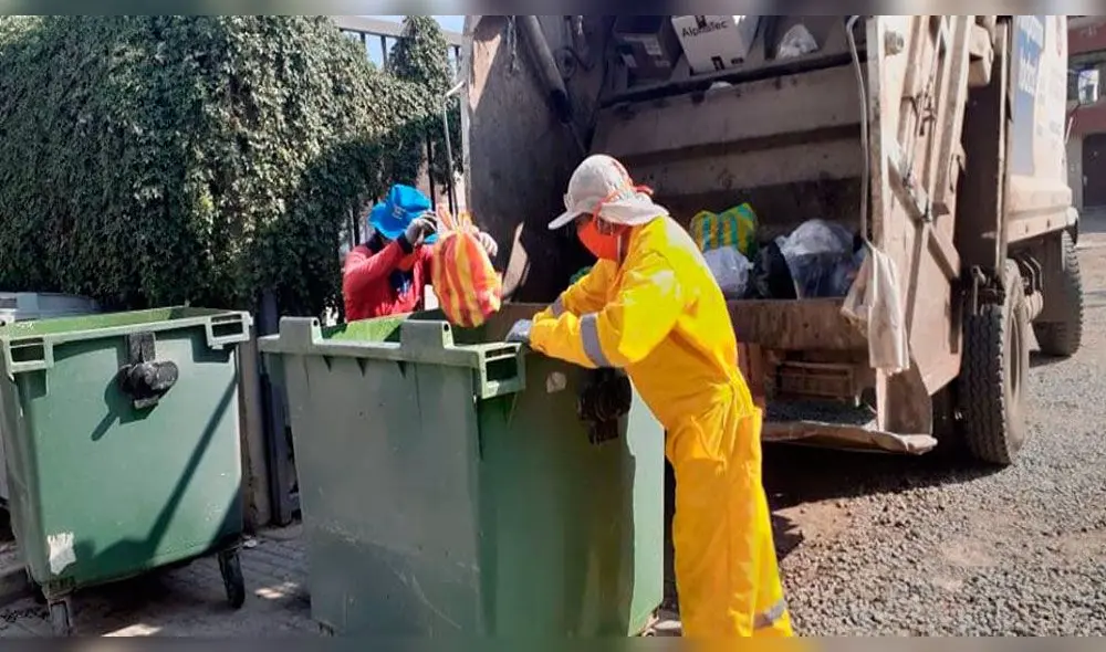 Obreros de la municipalidad de Chiclayo tienen deficiencias para recojo de basura. Obreros de la municipalidad de Chiclayo tienen deficiencias para recojo de basura.