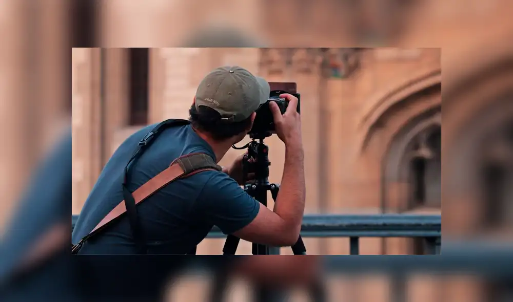 El curso está dirigido a principiantes y profesionales en fotografía.