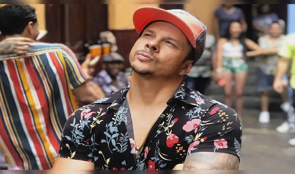 Mario Hart presume fotos de la playa durante cuarentena. Foto: Instagram