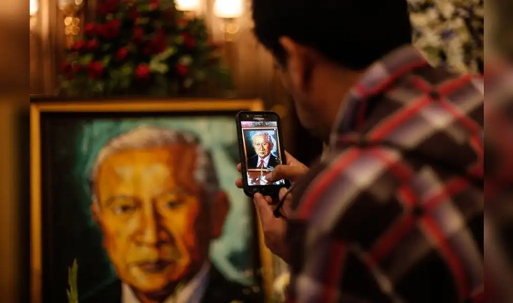 Velan al periodista y maestro César Lévano [FOTOS]