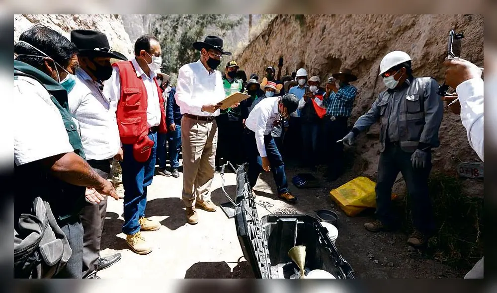 PERIPLO. Vizcarra supervisó obras en La Unión y Castilla