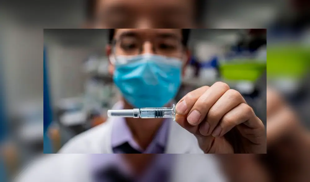 El jefe de la FDA garantizó un proceso puramente científico para juzgar la efectividad de una vacuna. Foto: AFP