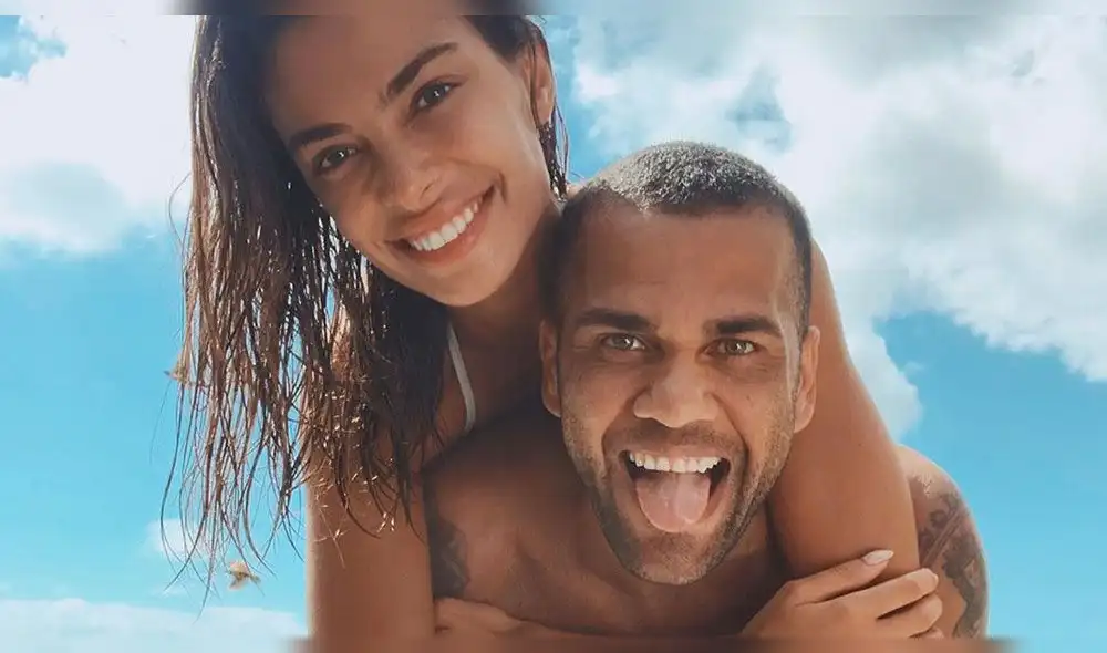La pareja se encuentra en las hermosas playas del sudeste asiático pasando hermosas vacaciones