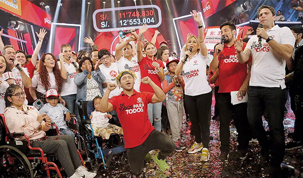 Solidarios. Esta vez la Teletón será para apoyar a las familias más pobres del país. Solidarios. Esta vez la Teletón será para apoyar a las familias más pobres del país.