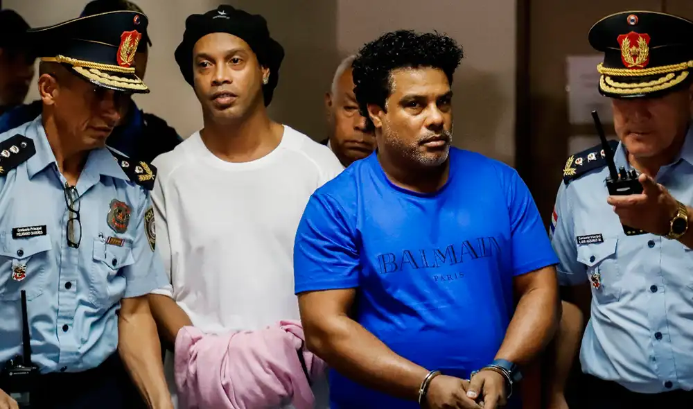 Ronaldinho Gaúcho fue detenido en Paraguay por el delito de falsificación de documentos. | Foto: Nathalia Aguilar (EFE)