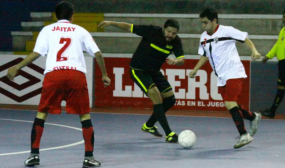El futsal tampoco podrá regresar hasta presentar un protocolo de bioseguridad que sea aprobado por las autoridades. Foto: Líbero. El futsal tampoco podrá regresar hasta presentar un protocolo de bioseguridad que sea aprobado por las autoridades. Foto: Líbero.