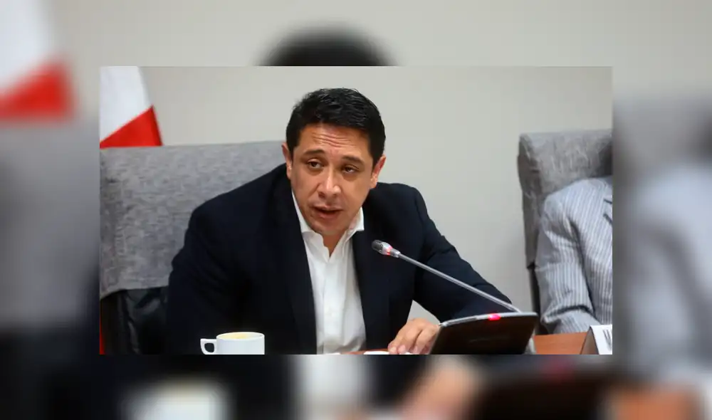 Bancada Unidos por la República sigue sin aceptar renuncia de Miguel Castro Bancada Unidos por la República sigue sin aceptar renuncia de Miguel Castro