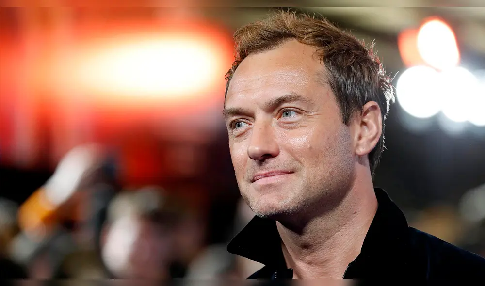 Jude Law captado por paparazzis seduce con filtración de fotos en diminuto bañador 