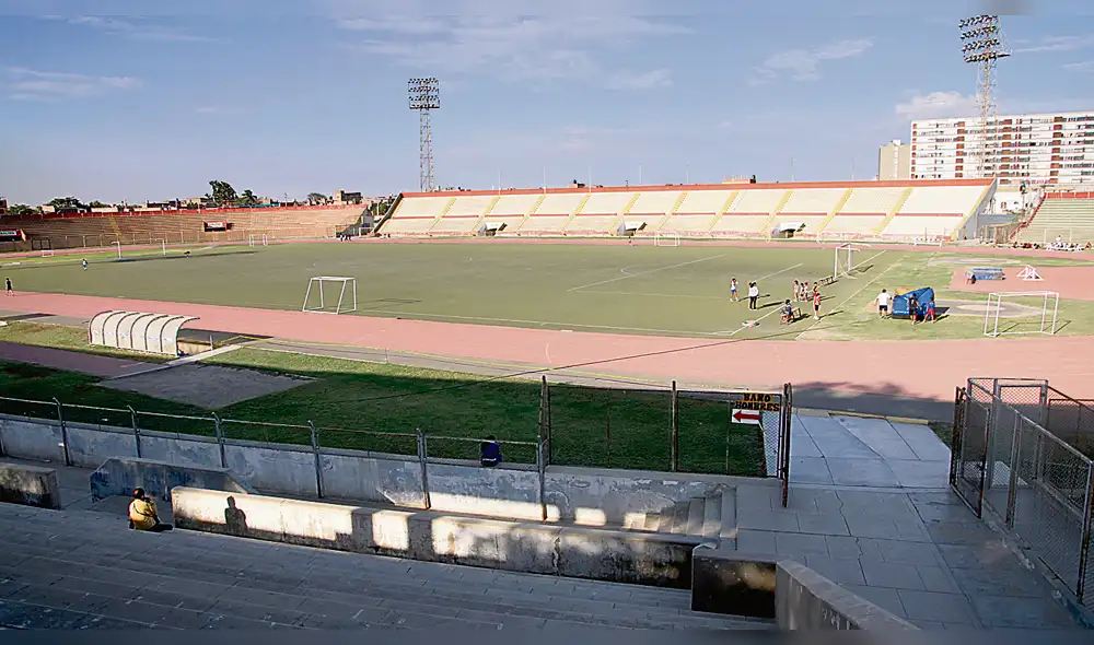 Crónica de la liberación del estadio Elías Aguirre