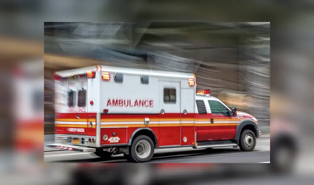 Ambulancia fue robada por paciente de hospital. Ambulancia fue robada por paciente de hospital.