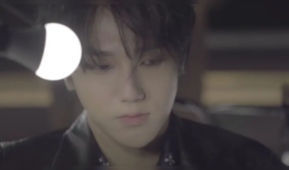 Desliza para ver más fotos de Yesung en "When We Were Us" de SUPER JUNIOR-K.R.Y.