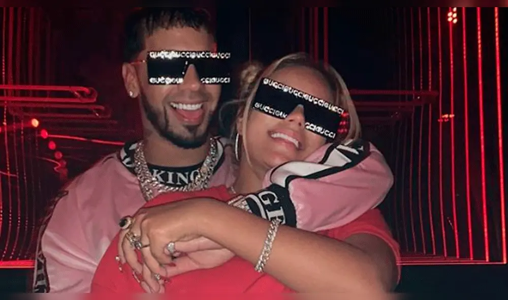 Karol G y Anuel AA: supuesta expareja arremete contra cantante y muestra chats privados