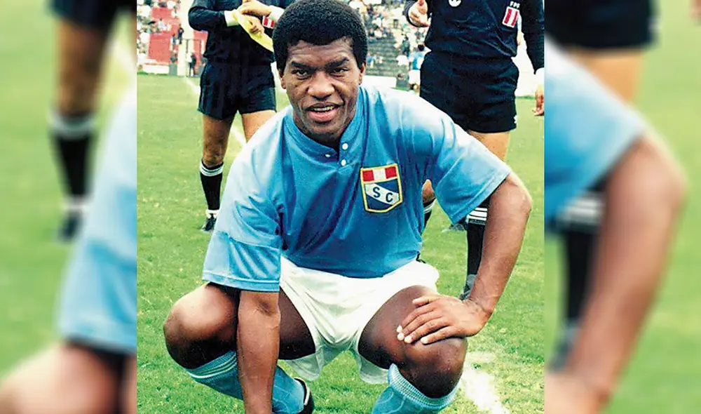 Julio César Uribe rechazó oferta de Universitario para jugar por Cristal. Julio César Uribe rechazó oferta de Universitario para jugar por Cristal.