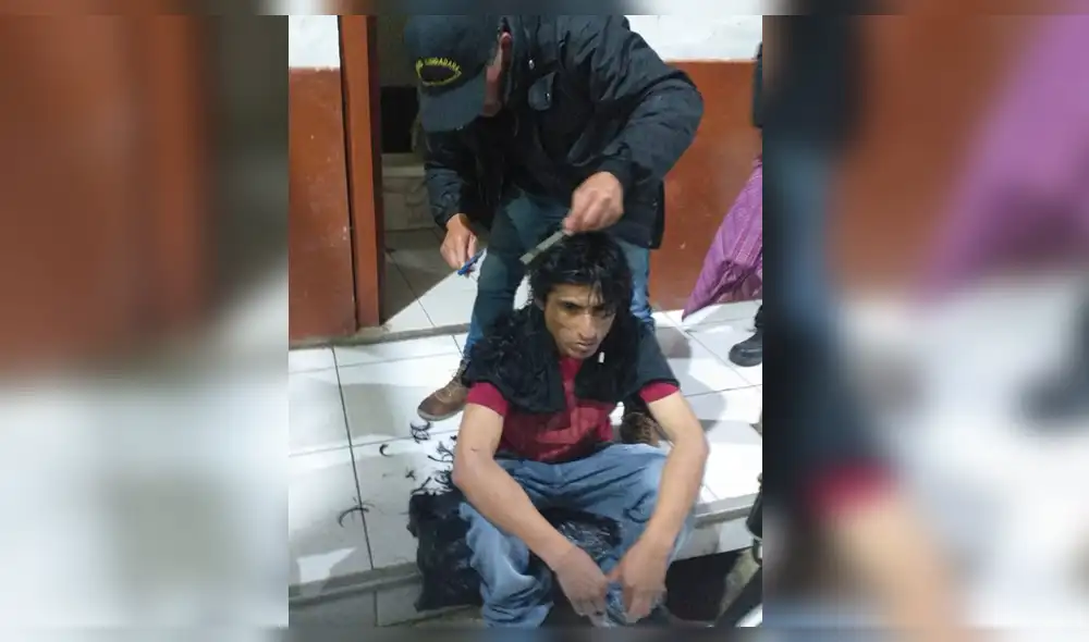 Ayudan a indigente en Cajamarca Ayudan a indigente en Cajamarca