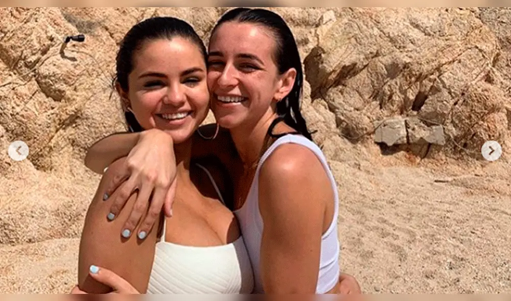 Selena Gomez posa en sexy bikini y sorprende con su voluptuosa figura [FOTOS]