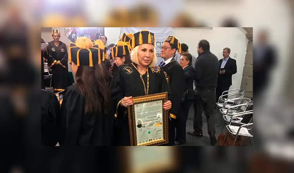 laura bozzo honoris causa