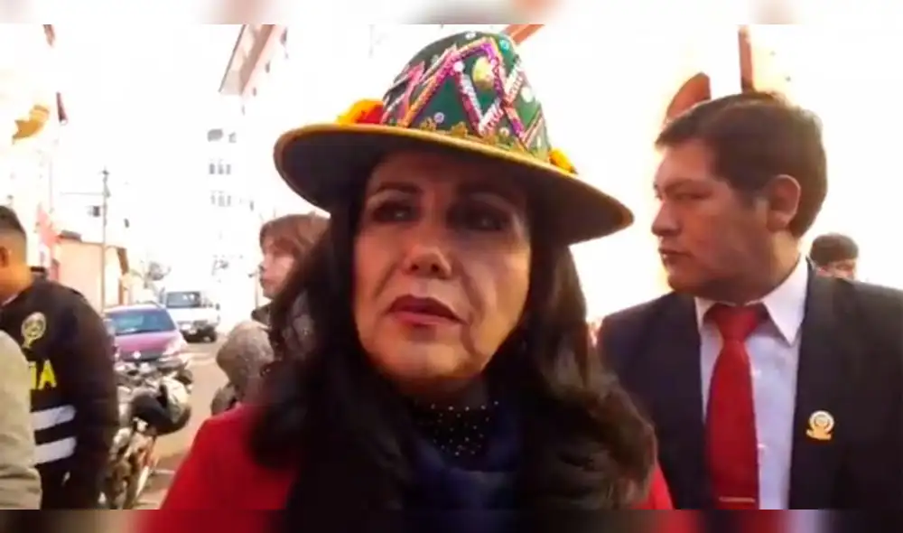 Ministra de la Mujer, Gloria Montenegro.