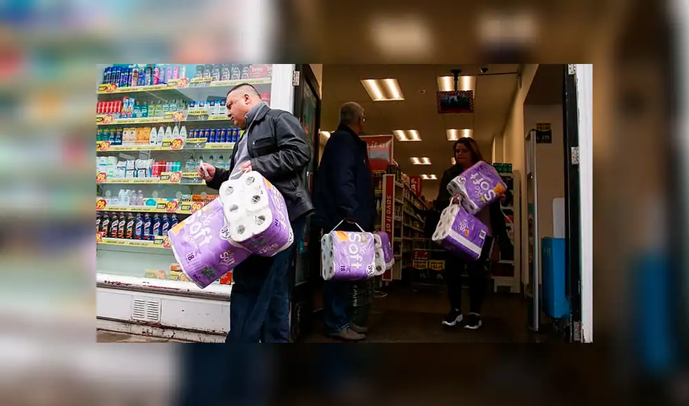 La emergencia por el Covid-19 ha causado que las personas se abastezcan exageradamente con productos de primera necesidad en todo Inglaterra. La emergencia por el Covid-19 ha causado que las personas se abastezcan exageradamente con productos de primera necesidad en todo Inglaterra.