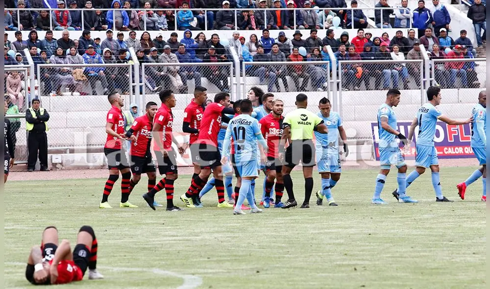 Hubo momentos polémicos y de tensión en el encuentro.