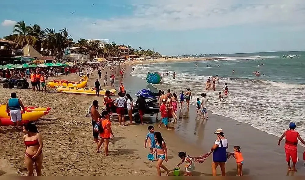 Playa de Máncora en Piura Playa de Máncora en Piura