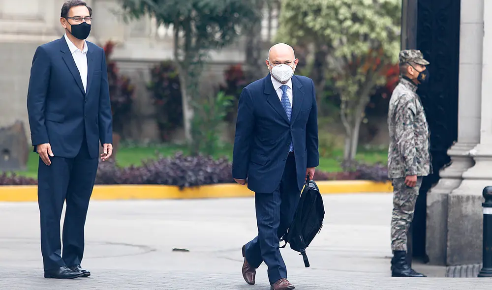 Apoyo. Vizcarra secundó a Pereira hasta su salida de Palacio. (Foto: Flavio Matos) Apoyo. Vizcarra secundó a Pereira hasta su salida de Palacio. (Foto: Flavio Matos)