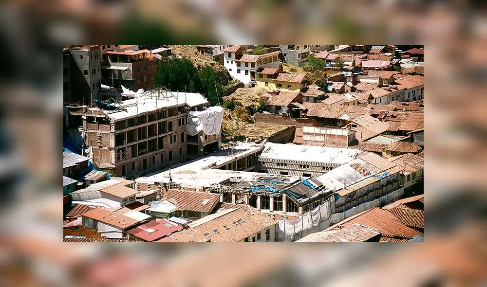 Ordenan demolición del hotel Sheraton por atentar contra muros incas en Cusco Ordenan demolición del hotel Sheraton por atentar contra muros incas en Cusco