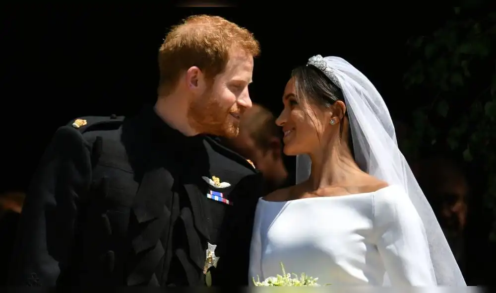 El mencionado monto es parte de las ganancias que la pareja recibió por la transmisión de su boda. (Foto: AFP)
