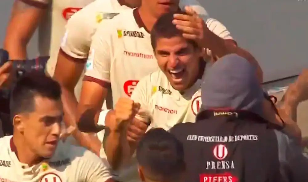 Aldo Corzo marcó el primer gol del Universitario vs. Alianza Lima por el clásico de la Liga 1. | Foto: Gol Perú