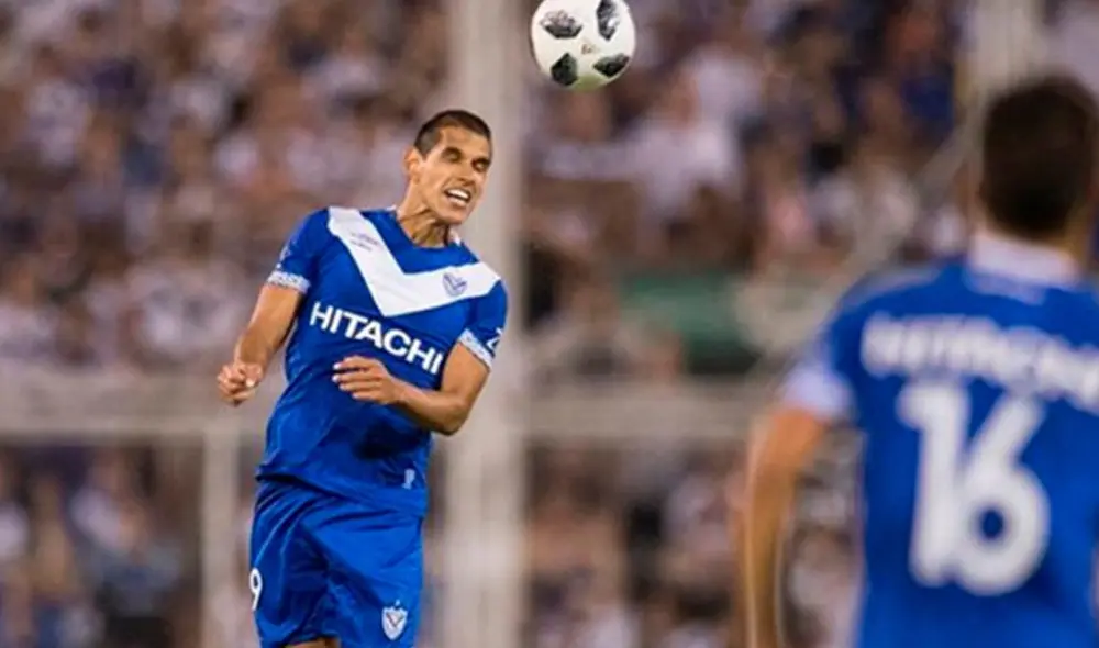 Luis Abram es elogiado por directivo de Vélez Sarsfield. | Foto: EFE