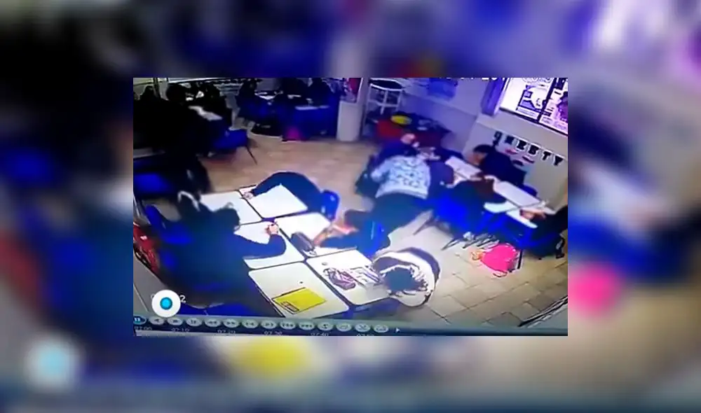 YouTube: publican video del ataque de estudiante a su profesora y compañeros YouTube: publican video del ataque de estudiante a su profesora y compañeros