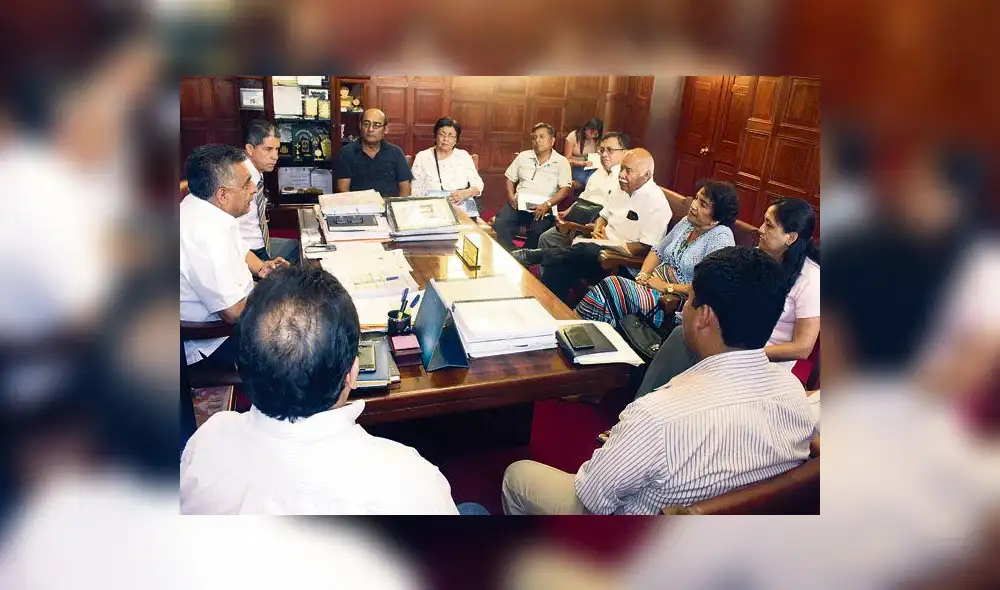 Chiclayo: Médicos de Las Mercedes rechazan condicionamiento de alcalde por caso de terreno Chiclayo: Médicos de Las Mercedes rechazan condicionamiento de alcalde por caso de terreno