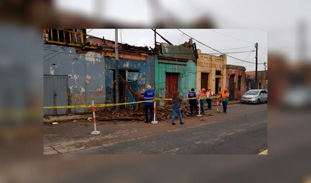 Casona de quincha se consumió durante incendio, en Cercado de Lima. Foto: GLR