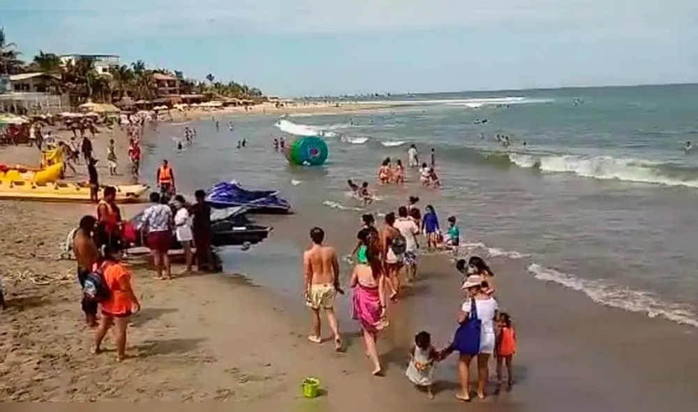 Playa de Máncora en Talara