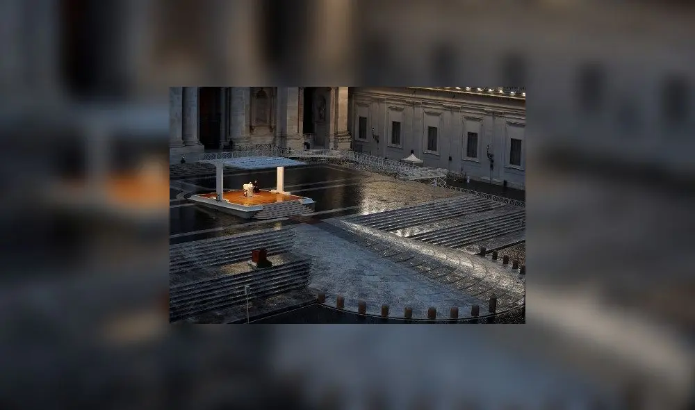 El papa insta al mundo a "remar juntos" contra la pandemia de coronavirus. Foto: EFE/AFP. El papa insta al mundo a "remar juntos" contra la pandemia de coronavirus. Foto: EFE/AFP.