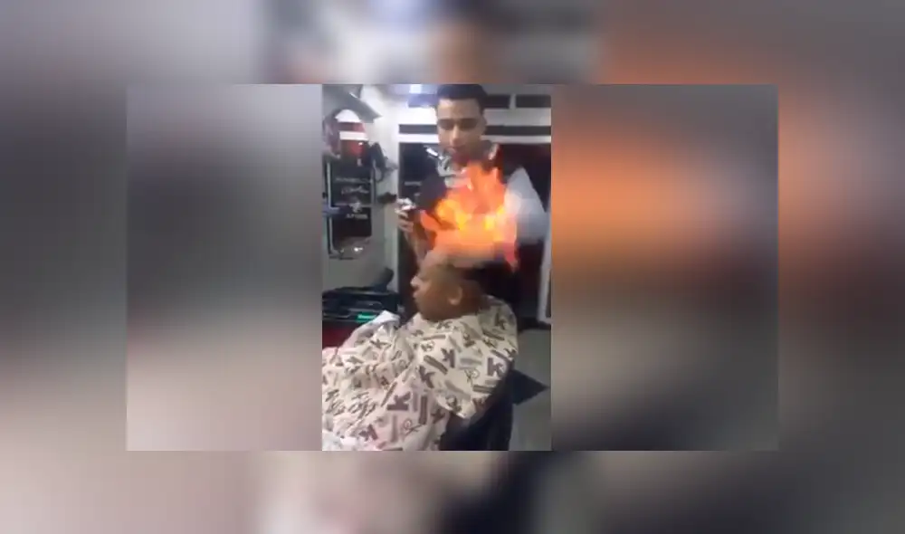 Facebook viral: Barbero corta el cabello de un chico con fuego y casi lo deja calvo [VIDEO]
