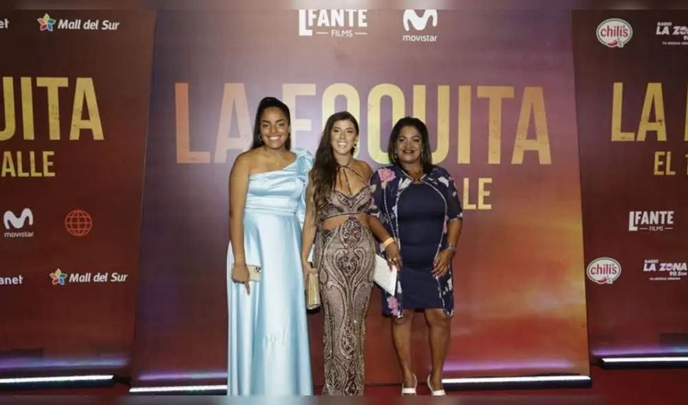 La salsera y el futbolista ya no se ocultan ante las cámaras y se dejaron ver juntitos y sonriendo en 'after party'. La salsera y el futbolista ya no se ocultan ante las cámaras y se dejaron ver juntitos y sonriendo en 'after party'.