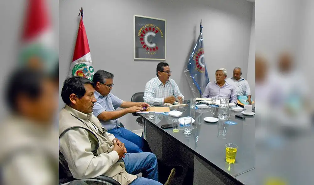 Investigan presuntas estafas a empresas talareñas en el PMRT