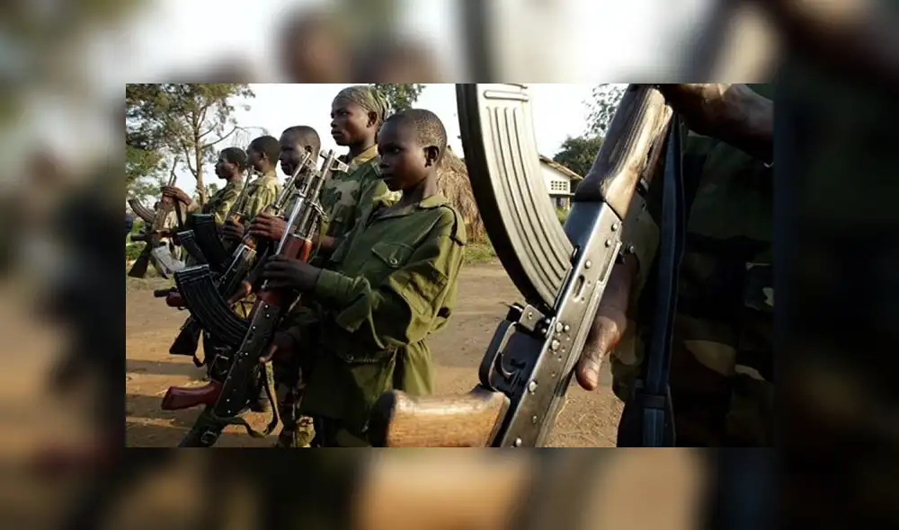 Nigeria libera a 800 niños soldados destinados a combatir terroristas de Boko Haram Nigeria libera a 800 niños soldados destinados a combatir terroristas de Boko Haram