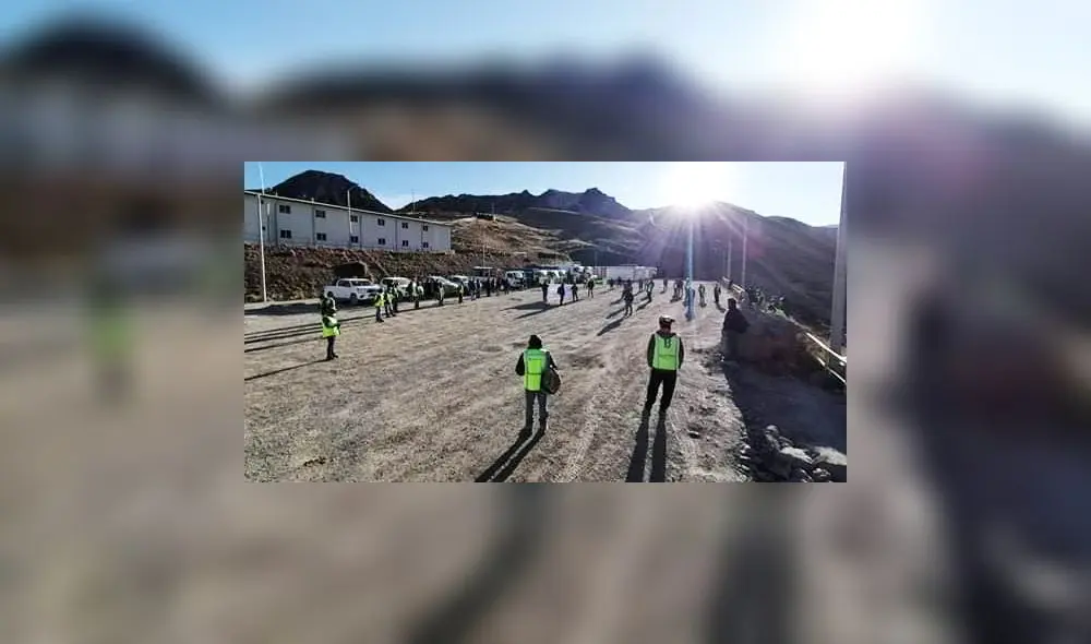 Los mineros realizaron una protesta pacífica durante la mañana de este martes, en el campamento minero ubicado en el distrito de Tapay.