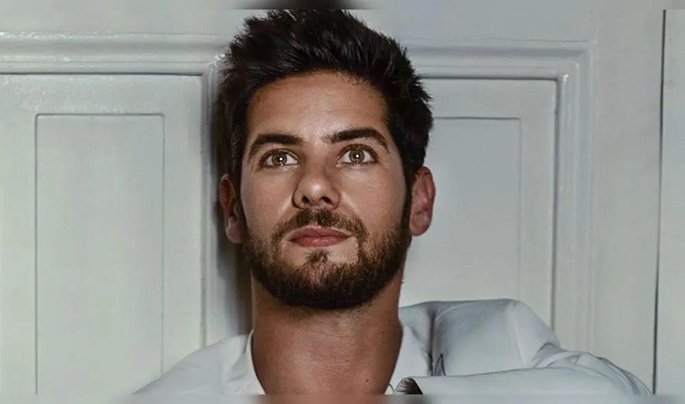 El actor Andrés Wiese disfruta sus días de confinamiento preparando distintos postres. Ahora salta con un pie de alegrías al ser nominado al rostro más bello.