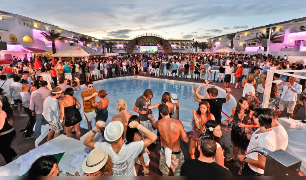 Los clubes y hoteles de Ibiza luchan por subsistir luego de ver caer sus ingresos. (Foto: BackGrid) Los clubes y hoteles de Ibiza luchan por subsistir luego de ver caer sus ingresos. (Foto: BackGrid)