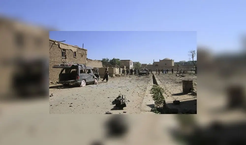 Atentado talibán deja al menos 11 muertos en hotel de Afganistán